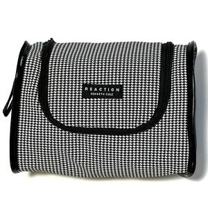 Kenneth Cole Reaction Houndstooth Black and White Hanging Cosmetic Bag